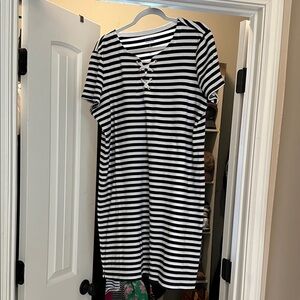 Croft & Barrow Black and White Striped Top